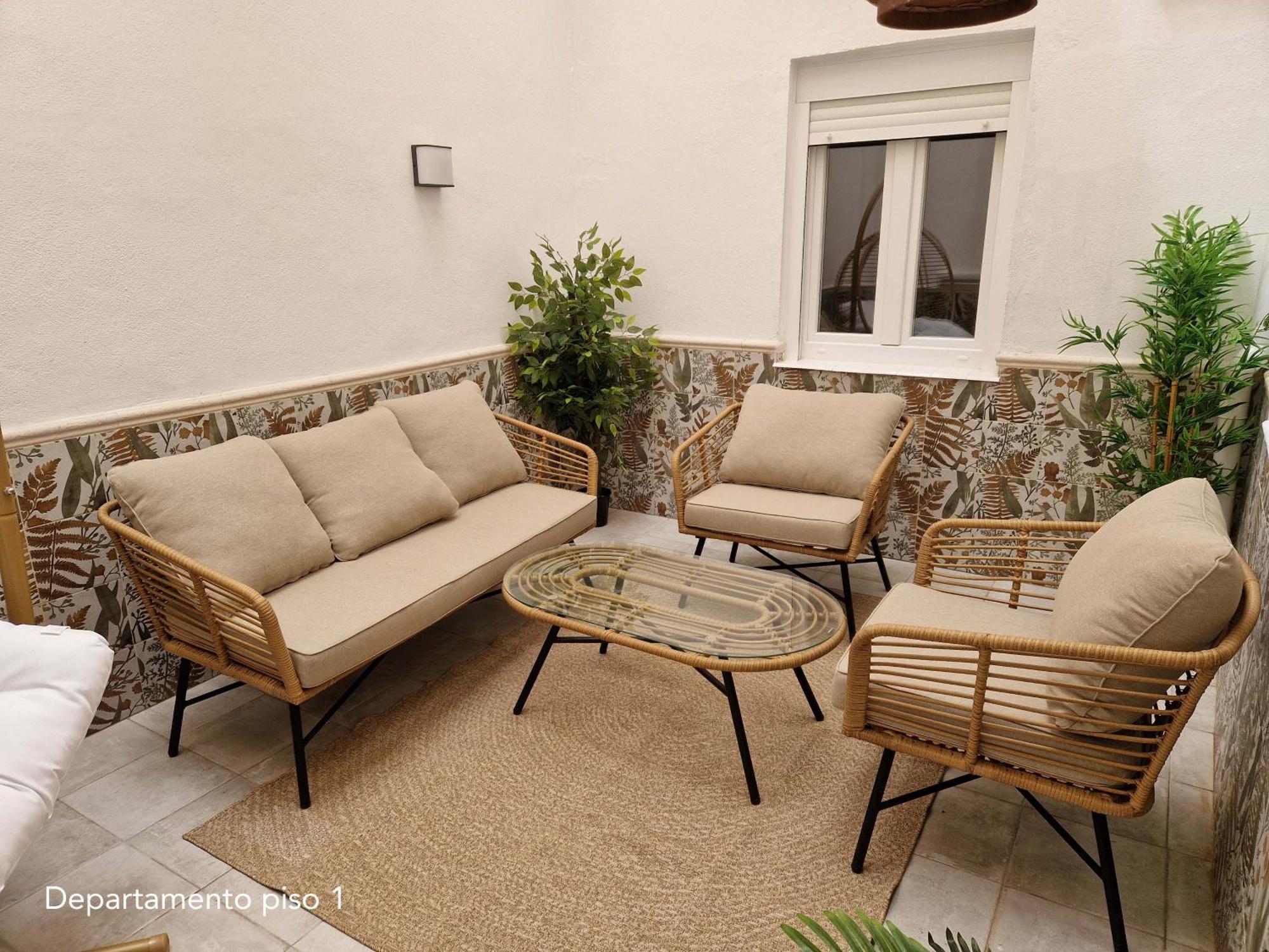 Virgen De Gracia Apartments Malaga Room photo